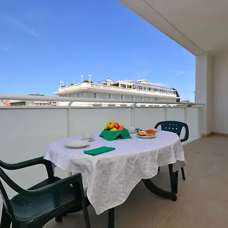 Cozy Retreat Close To The Centre * Lignano Sabbiadoro